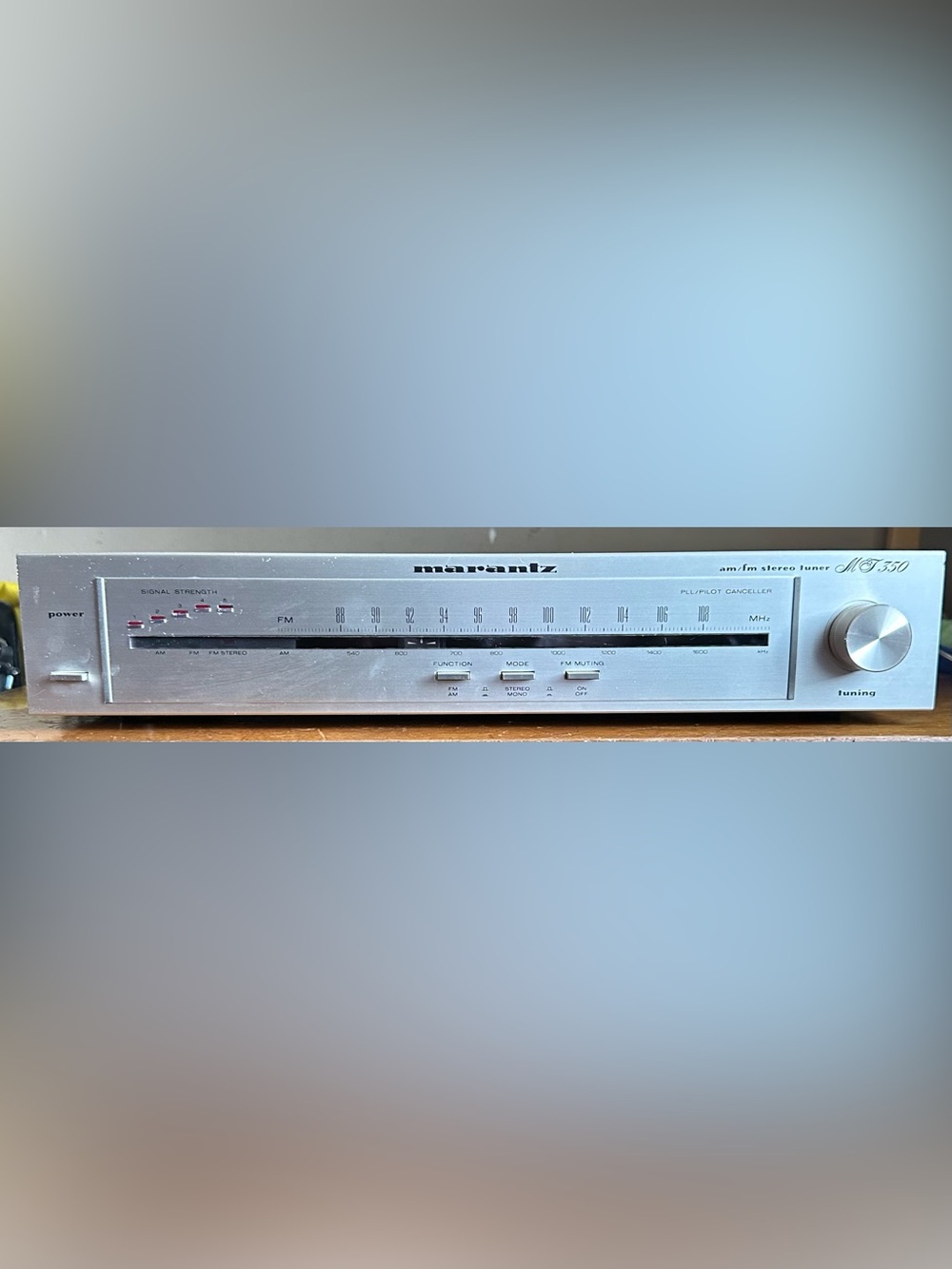 Vintage Marantz MT350 AM/FM Analog Stereophonic Tuner System